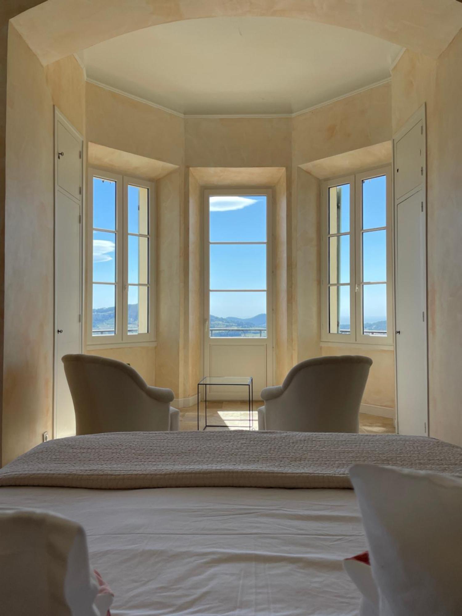 Le Chateau Des Costes Le Castellet  Exterior photo